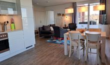 Apartment 40 "Backbord",, Blickrichtung  Binnenhafen Nord-West/Offenes Meer/Innenstadt