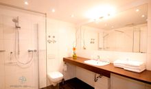 Apartment 24, Pier 24, Blickrichtung offene See/Binnenhafen Nord