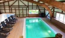 Poolhaus mit Sauna