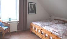 Schlafzimmer DG