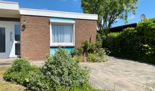 Retro-Apartment in zentraler Lage: Entspannen im Familienbungalow mit Garten (9228)