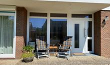 Retro-Apartment in zentraler Lage: Entspannen im Familienbungalow mit Garten (9228)
