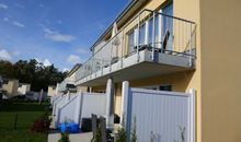 Südbalkon mit Blick in den Gartenbereich