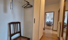 Flur mit Garderobe
