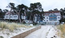 Mitte Haus A links daneben Haus B