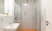 Badezimmer mit Dusche
