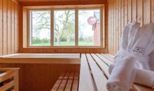 Sauna mit Blick auf den Hof