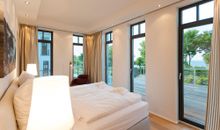 Schlafzimmer 3 mit Zugang zur Terrasse