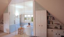 Schlafzimmer 2 mit Dachschrägen