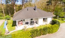 Garten und Grundstück des Ferienhauses zur alleinigen Nutzung für unsere Gäste, sowie ein Fahrradschuppen