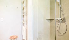 Bad 1, mit Walk-in-Dusche