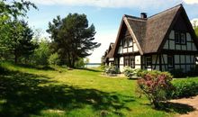 Winteridylle am E8 Reetdach Ferienhaus Strandvogel Ostseebad Rerik
