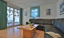 Seebach Whg. S02 - Blick auf den offenen Wohnsbereich mit Terrassenzugang