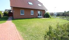 Haus am Meer, Whg. D06 - Blick auf die offene Küche und den Essbereich
