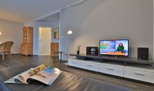 Haus am Teich, Whg. D11 - Blick vom Sofa auf den TV