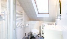 Tageslichtbad mit Dusche