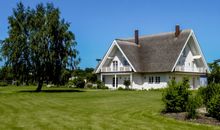 Lerchenhof Reestow - Außenansicht und Gartenanlage