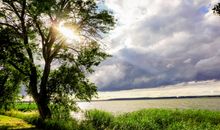 Lerchenhof Reestow- Spazierweg am Wasser entlang 4 km entfernt