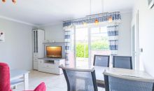 Schlafzimmer mit Doppelbett