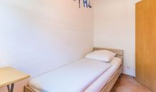 Schlafzimmer mit Einzelbett