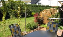 Gartenansicht mit Terrasse