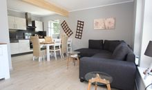 Wohnzimmer mit Wohnküche