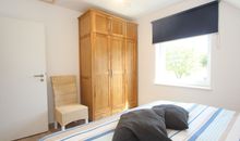 Schlafzimmer Kleiderschrank