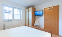 Schlafzimmer mit Internet TV