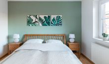 Schlafzimmer mit Doppelbett