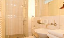 Villa Artemis, 10 Patras