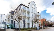 Villa Helene hinter Düne und Meer