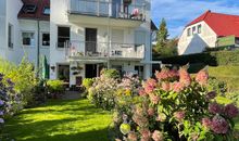 Dr Balkon oben rechts und das Stockwerk darüber sind es :-)