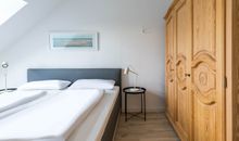 Doppelbett Kleiderschrank
