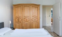 Kleiderschrank