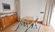 Schlafzimmer mit Doppelbett