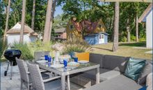 Terrasse mit Sitzgelegenheiten