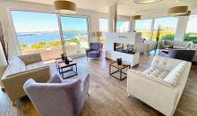 Lounge mit herrlichem Hafenblick