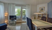Wohnzimmer mit Esstisch