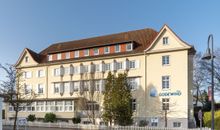 Sitzgelegenheit mit Ausblick Innenhof