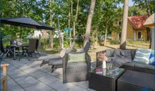 Terrasse mit Sitzgelegenheiten