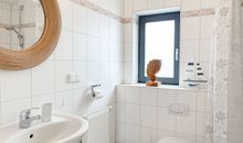 kleines Bad vor dem großen Schlafzimmer 2.OG