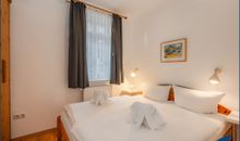 Schlafzimmer 2 mit Doppelbett