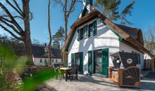 Aussenansicht und Parkplatz Ferienhaus Schmusedom