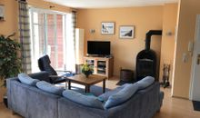 Wohnzimmer mit Kamin