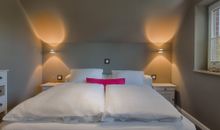 1.Schlafzimmer im 1.OG mit Doppelbett