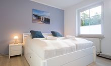 Das Schlafzimmer mit Doppelbett