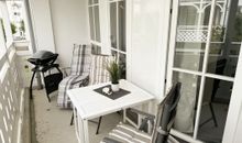 Balkon mit kleiner Grillmöglichkeit