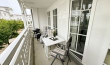 bestuhlter Balkon