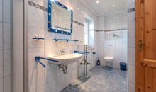 Badezimmer im Obergeschoss