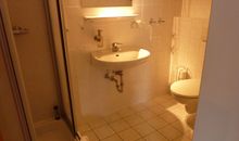 Badezimmer Dusche und WC
